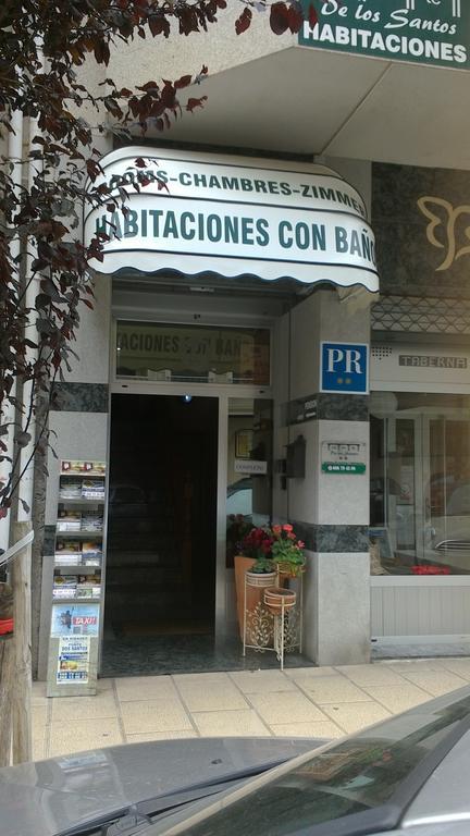 Hostal Ponte Dos Santos Ribadeo Exterior photo